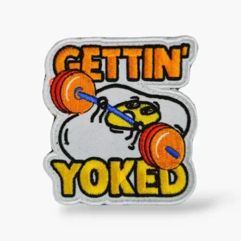 parche gettin yoked para mochilas de cross training.